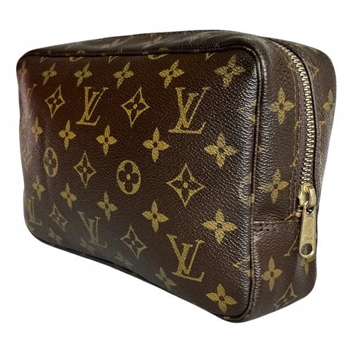 Pre-owned Louis Vuitton Leather Clutch In Brown