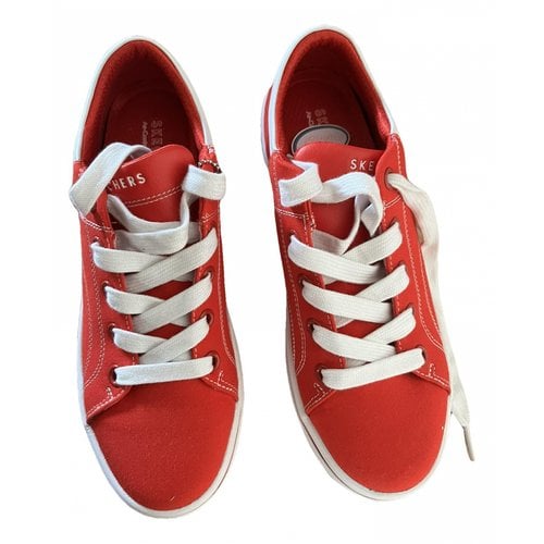 Pre-owned Skechers Cloth Trainers In Red