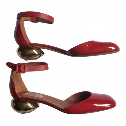 Pre-owned Valentino Garavani Patent Leather Ballet Flats In Red