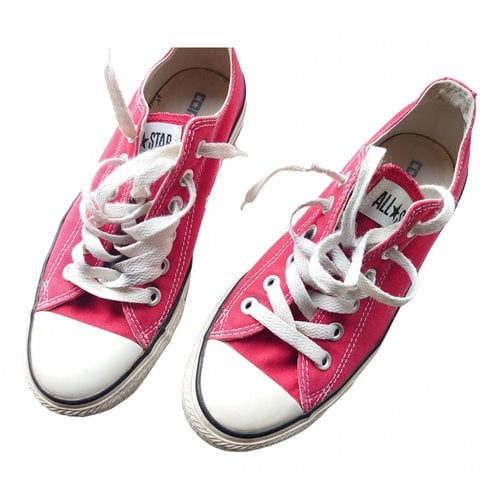 Pre-owned Converse Velvet Trainers In Red