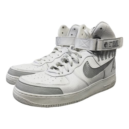 Pre-owned Nike Leather High Trainers In White