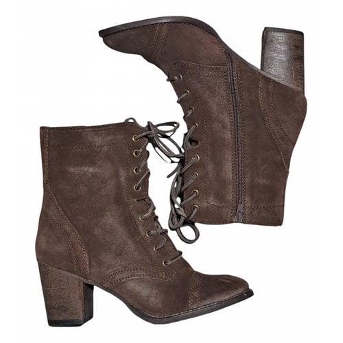 Pre-owned Steve Madden Lace Up Boots In Brown
