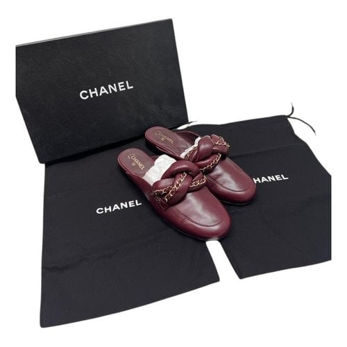 Pre-owned Chanel Leather Mules & Clogs In Burgundy