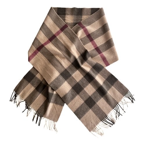 Pre-owned Burberry Cashmere Scarf In Camel