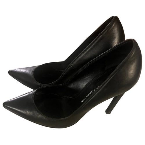 Pre-owned Ermanno Scervino Leather Heels In Black