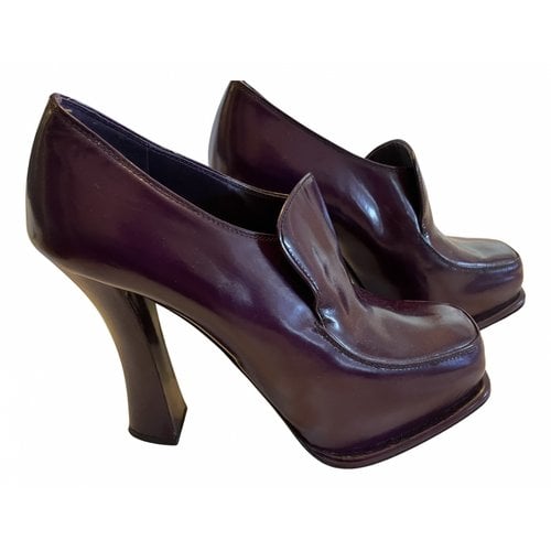 Pre-owned Prada Leather Flats In Purple