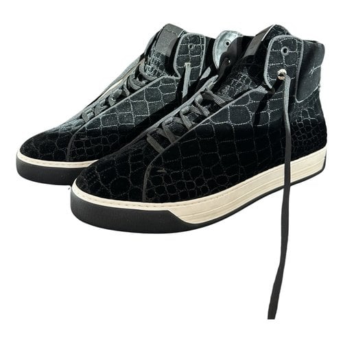 Pre-owned Fendi High Trainers In Black