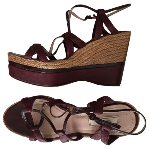 Pre-owned Nina Ricci Leather Sandals In Burgundy