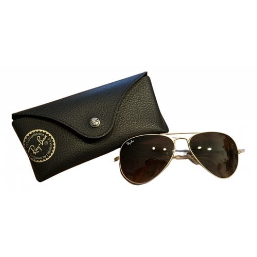 Pre-owned Ray Ban Aviator Sunglasses In Gold