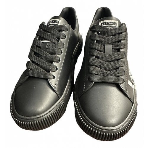 Pre-owned Versace Leather Trainers In Black
