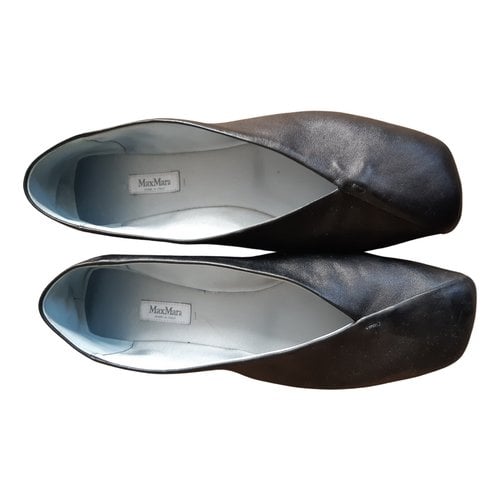 Pre-owned Max Mara Leather Ballet Flats In Black