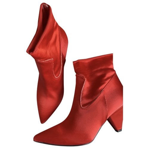 Pre-owned Mila Leather Boots In Red