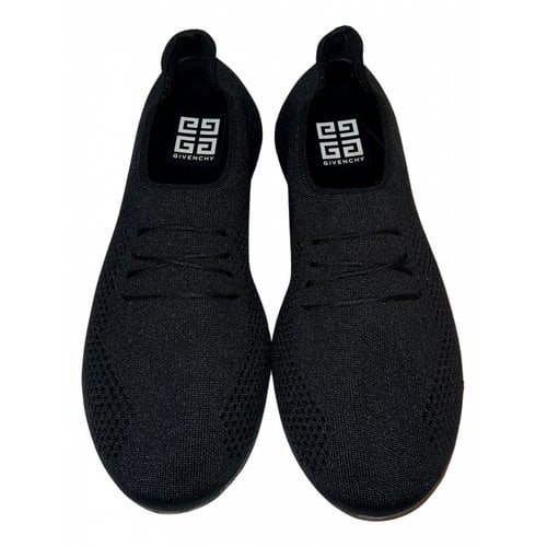Pre-owned Givenchy Low Trainers In Black