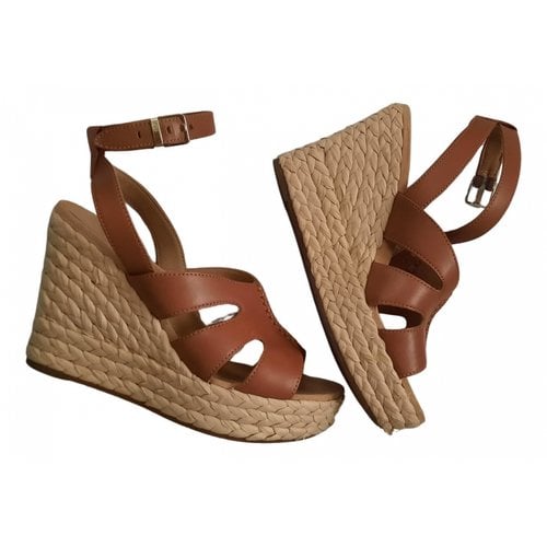 Pre-owned Ugg Leather Sandals In Camel