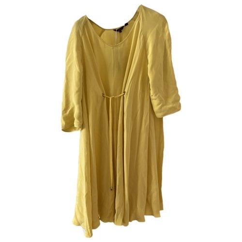 Pre-owned Mulberry Silk Mid-length Dress In Yellow