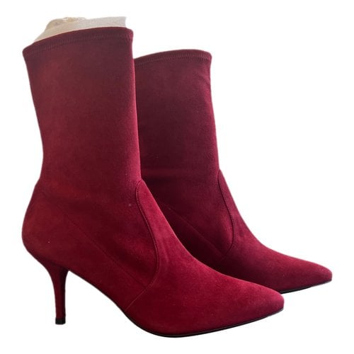 Pre-owned Stuart Weitzman Boots In Red