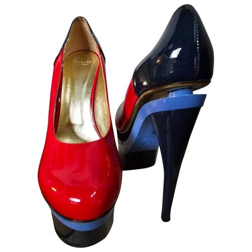 Pre-owned Versace Medusa Aevitas Patent Leather Heels In Multicolour