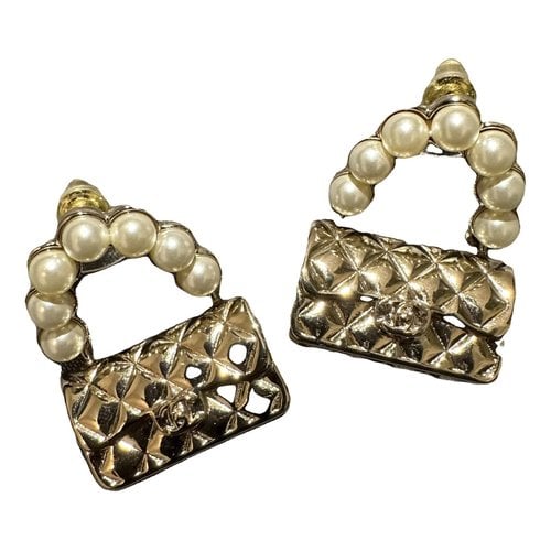 Pre-owned Chanel Cc Earrings In Silver