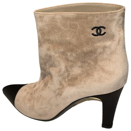 Pre-owned Chanel Boots In Brown