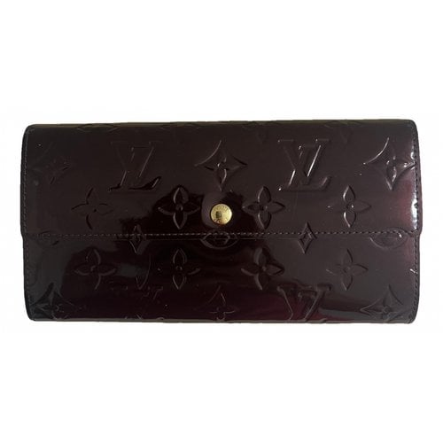 Pre-owned Louis Vuitton Patent Leather Wallet In Burgundy