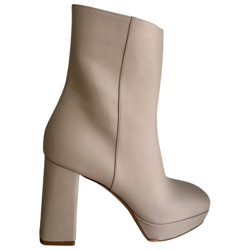 Pre-owned Gianvito Rossi Leather Ankle Boots In Beige