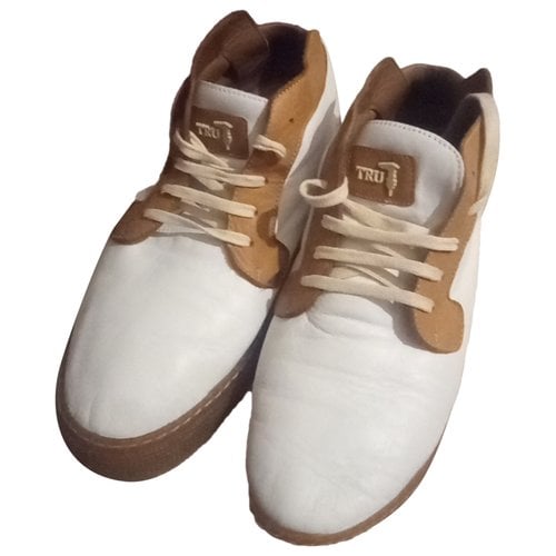 Pre-owned Trussardi Leather Lace Ups In White