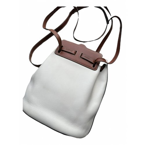 Pre-owned Loewe Ruk Bucket Leather Crossbody Bag In White