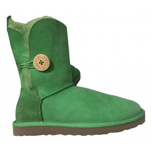 Pre-owned Ugg Snow Boots In Green