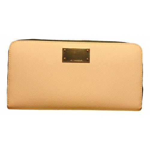 Pre-owned Le Tanneur Leather Wallet In White