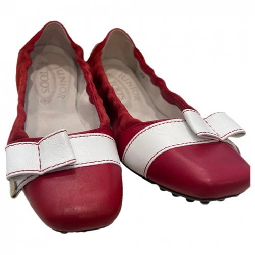 Pre-owned Tod's Ballet Flats In Red