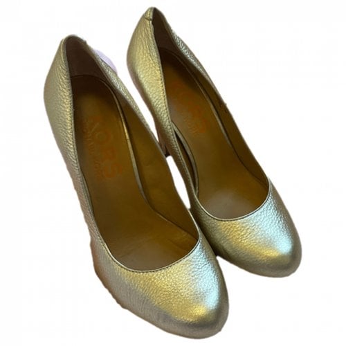 Pre-owned Michael Kors Leather Heels In Gold
