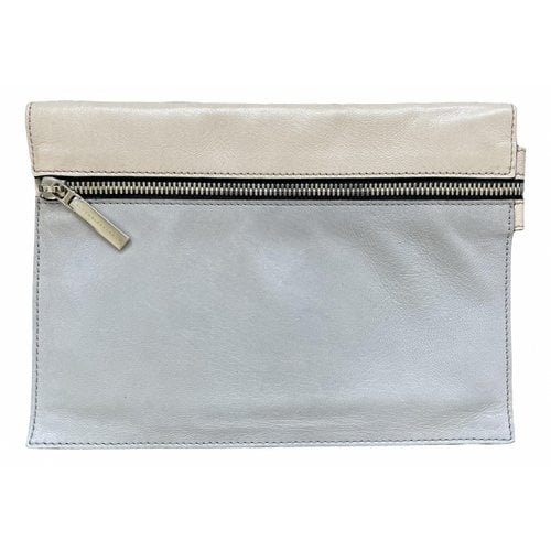 Pre-owned Victoria Leather Clutch Bag In Multicolour