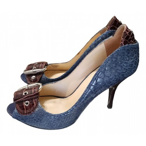 Pre-owned Guess Leather Heels In Blue