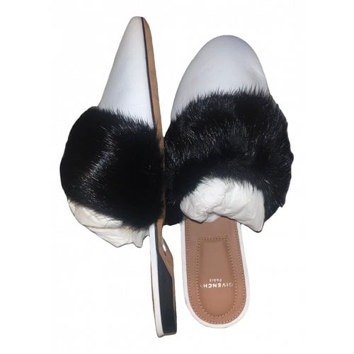 Pre-owned Givenchy Leather Ballet Flats In White