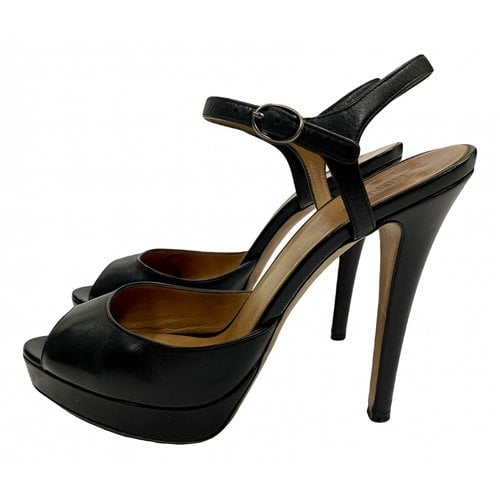 Pre-owned Kenzo Leather Sandals In Black
