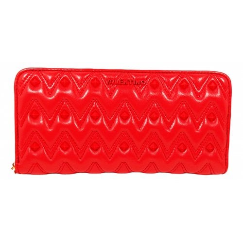 Pre-owned Valentino By Mario Valentino Leather Wallet In Red