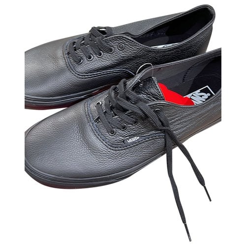 Pre-owned Vans Leather Flats In Black