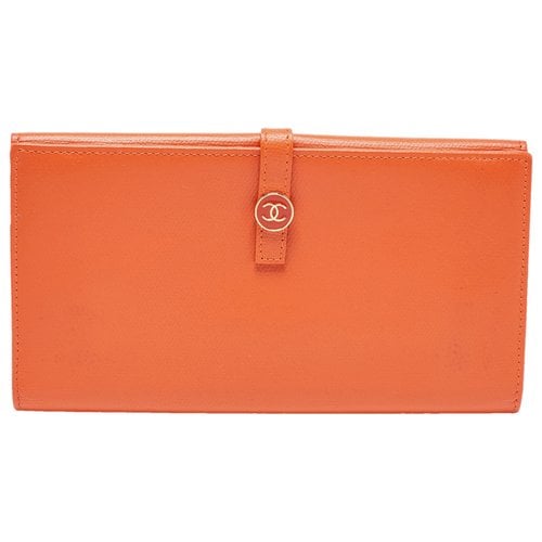 Pre-owned Chanel Leather Wallet In Orange
