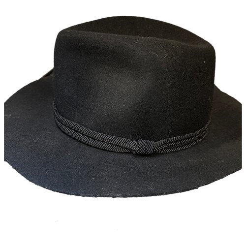 Pre-owned Maje Wool Hat In Black