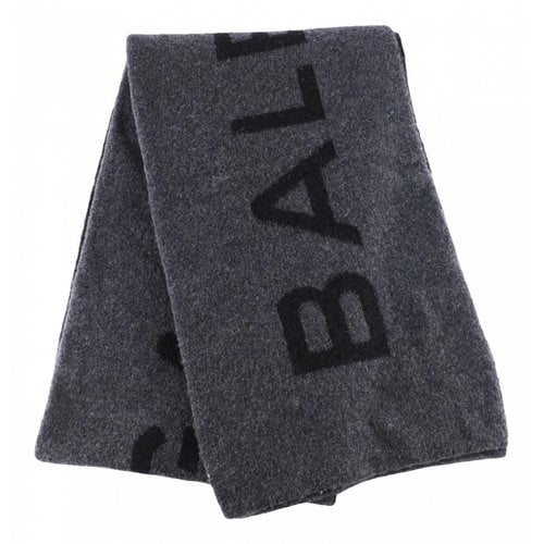 Pre-owned Balenciaga Wool Scarf In Grey