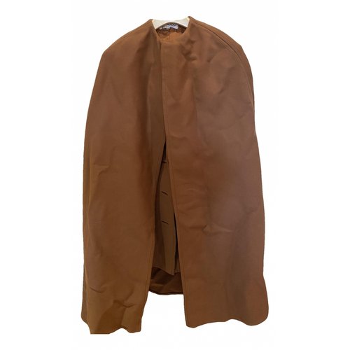Pre-owned Roberto Capucci Wool Coat In Camel