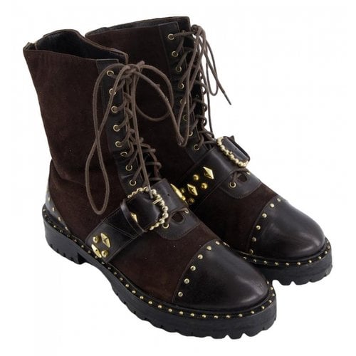 Pre-owned Aperlai Boots In Brown