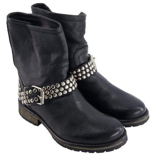 Pre-owned Steve Madden Leather Boots In Black