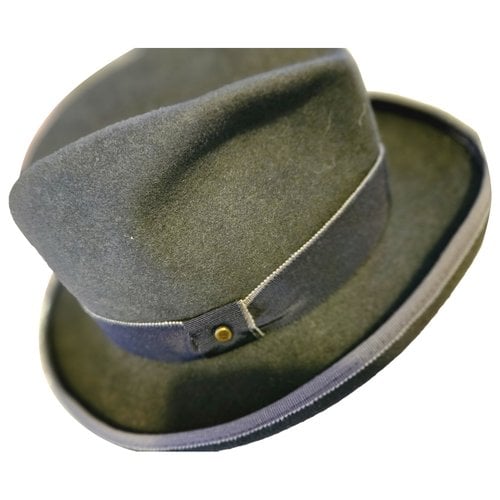 Pre-owned Inverni Wool Hat In Green
