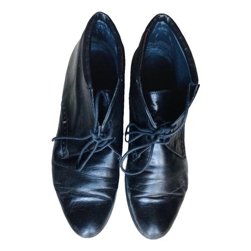 Pre-owned Carel Leather Lace Ups In Black