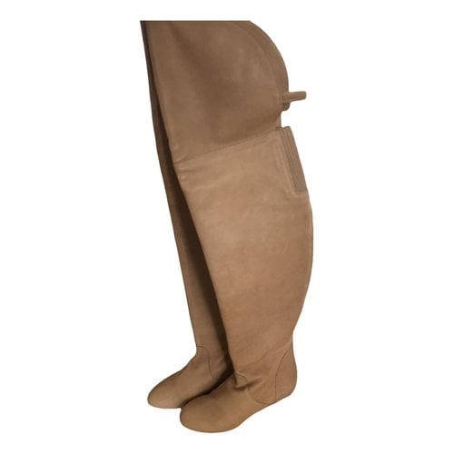 Pre-owned Chloé Leather Riding Boots In Beige