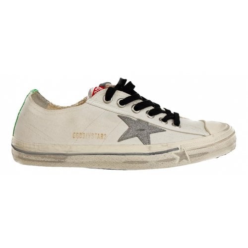 Pre-owned Golden Goose V-star Leather Trainers In White