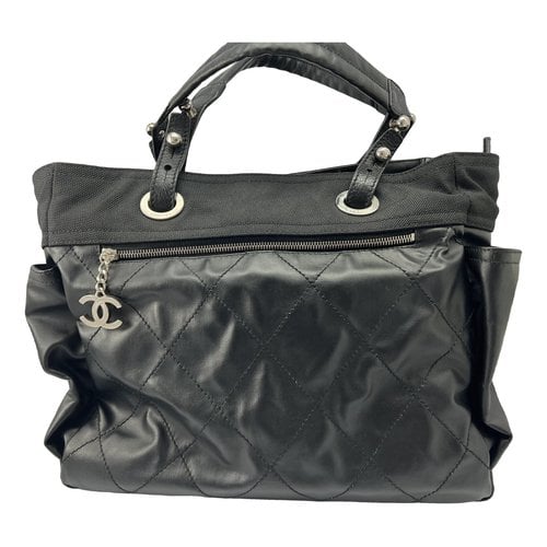 Pre-owned Chanel Paris-biarritz Patent Leather Handbag In Black