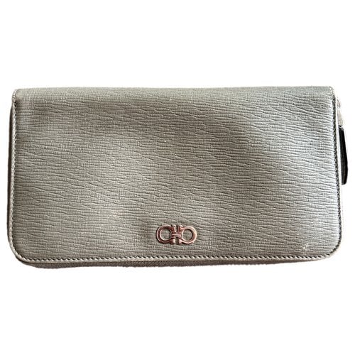 Pre-owned Ferragamo Leather Small Bag In Grey