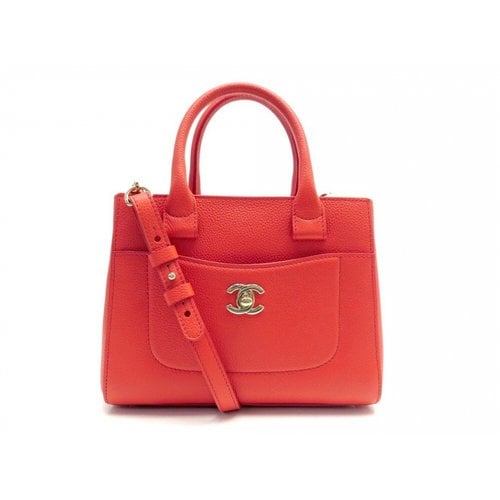 Pre-owned Chanel Executive Leather Crossbody Bag In Orange